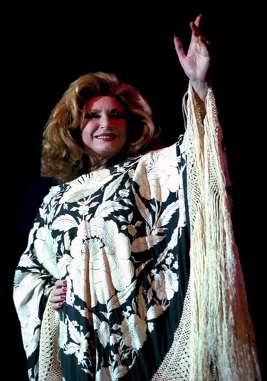 Rocío Jurado durante una actuación en Badalona, Barcelona.