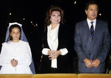 Rocío y Pedro en la primera comunión de Rociíto