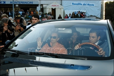 Rocío a su salida de la clínica Montepríncipe de Madrid