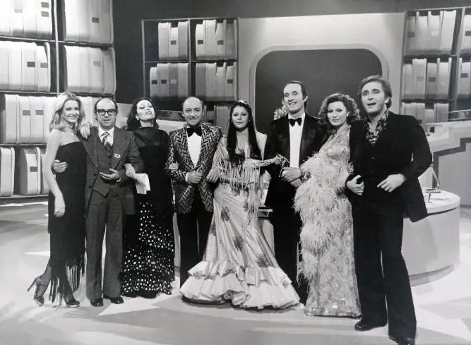 Rocío Jurado con varios artistas