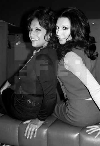 Celia Gámez y Rocío durante la presentación de su nuevo espectáculo «Fiesta»