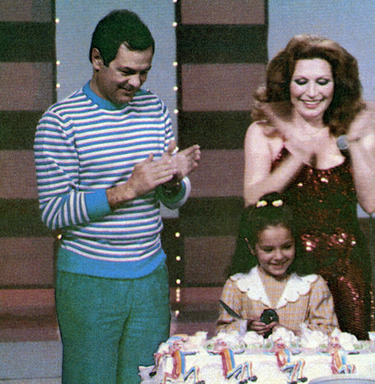 Rocío Jurado y Pedro Carrasco celebrando el cumpleaños de la niña, Rocío Carrasco