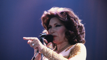 Rocío Jurado durante el concierto que ofreció en el Palacio de los Deportes