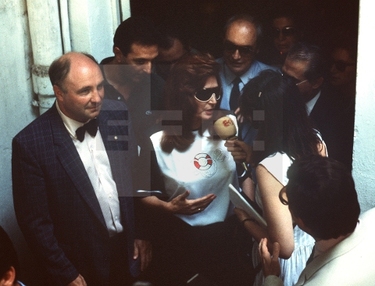 Antonio Mu&ntilde;oz Cari&ntilde;anos acompa&ntilde;ado de Roc&iacute;o