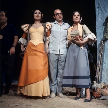 Rocío Jurado, Fernando García de la Vega y Soledad Miranda durante el rodaje de la película «Lola La Piconera»