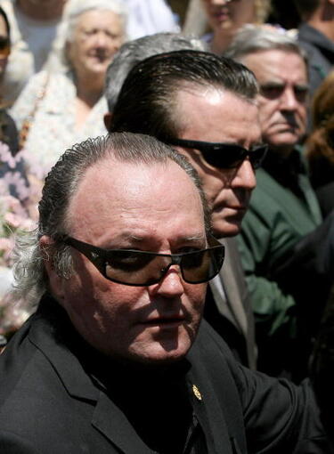 El hermano, Amador Mohedano, con un gesto de dolor