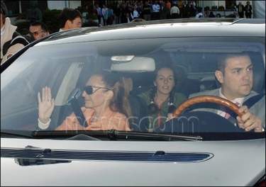 Rocío a su salida de la clínica Montepríncipe de Madrid