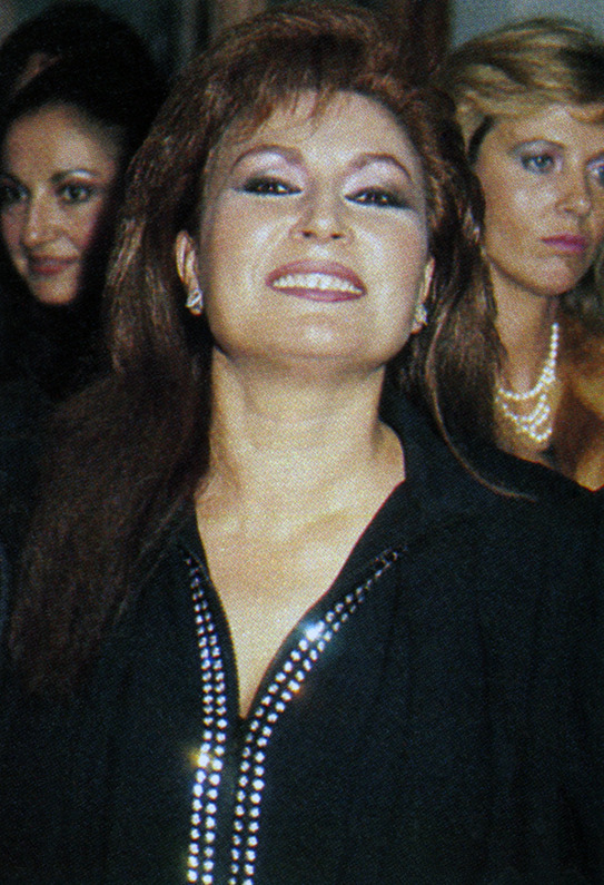 La cantante italiana, Sabrina, considerada su rival. «¡Qué más quisiera Sabrina!», dice Rociíto al oír hablar del tema, muy orgullosa de su madre.