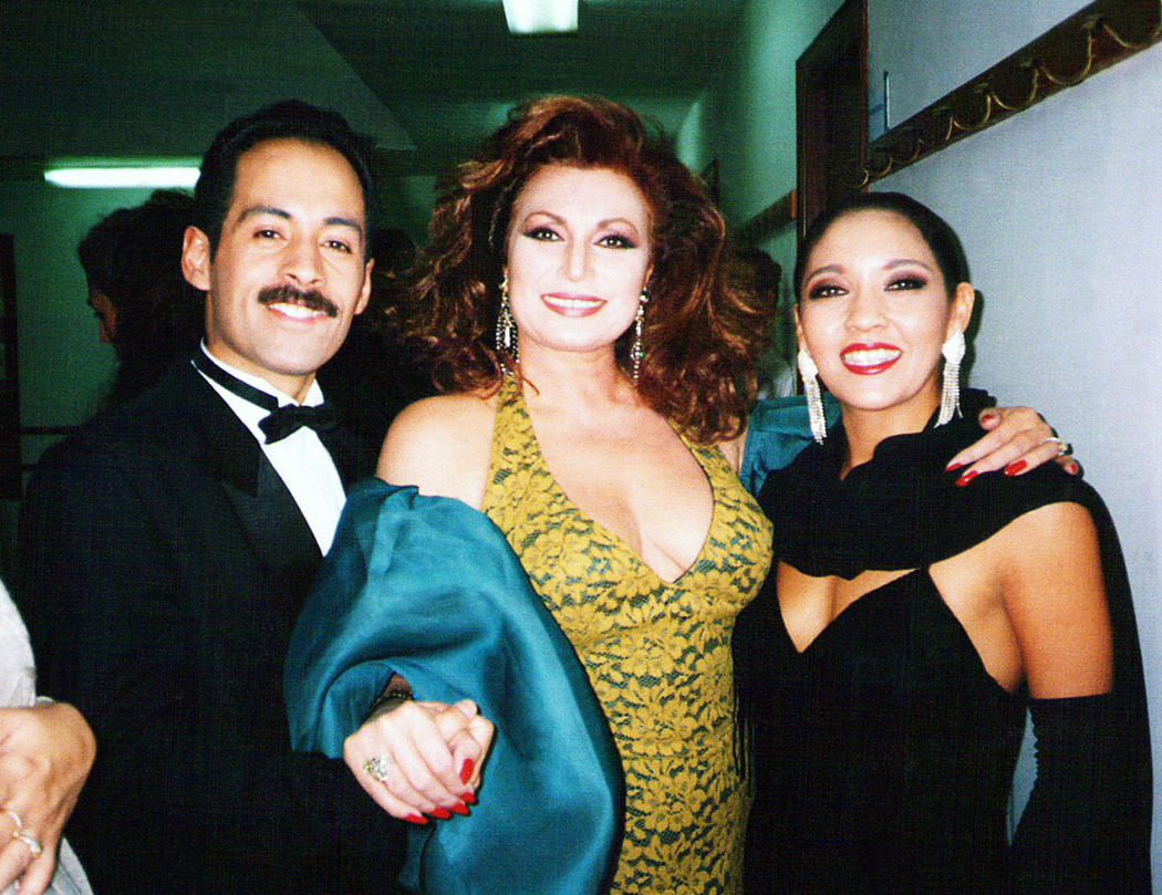 Rocío con admiradores