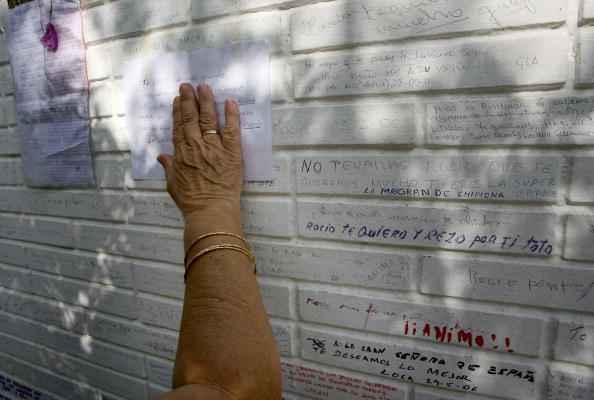 En la puerta de la casa de Rocío, «Mi abuela Rocío»