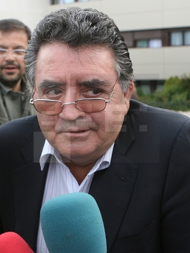 Eugenio Ortega Cano a su llegada a la clínica Montepríncipe de Madrid donde acudió para visitar a Rocío Jurado