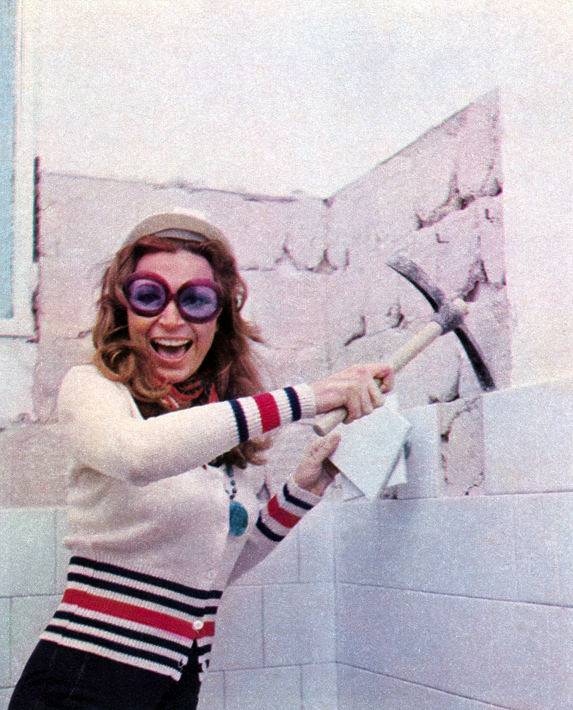 Rocío Jurado durante la construcción de su nueva casa en Chipiona