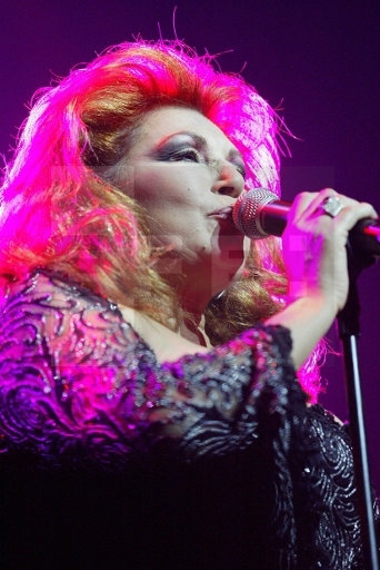 Rocío durante el concierto de San Valentín que ofreció junto a su compatriota Dyango